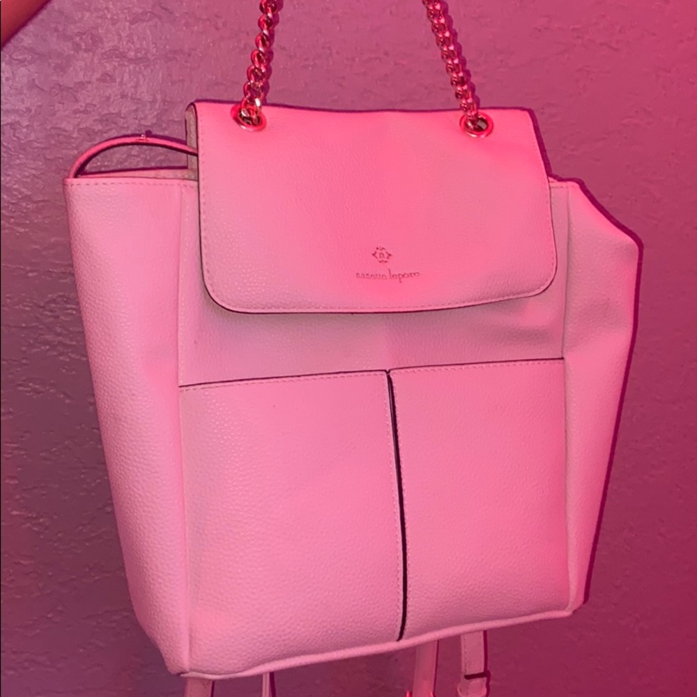 white carry on bag <3